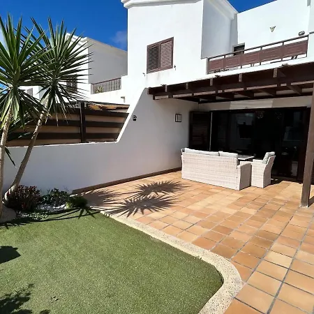 Luzmarina Villa *